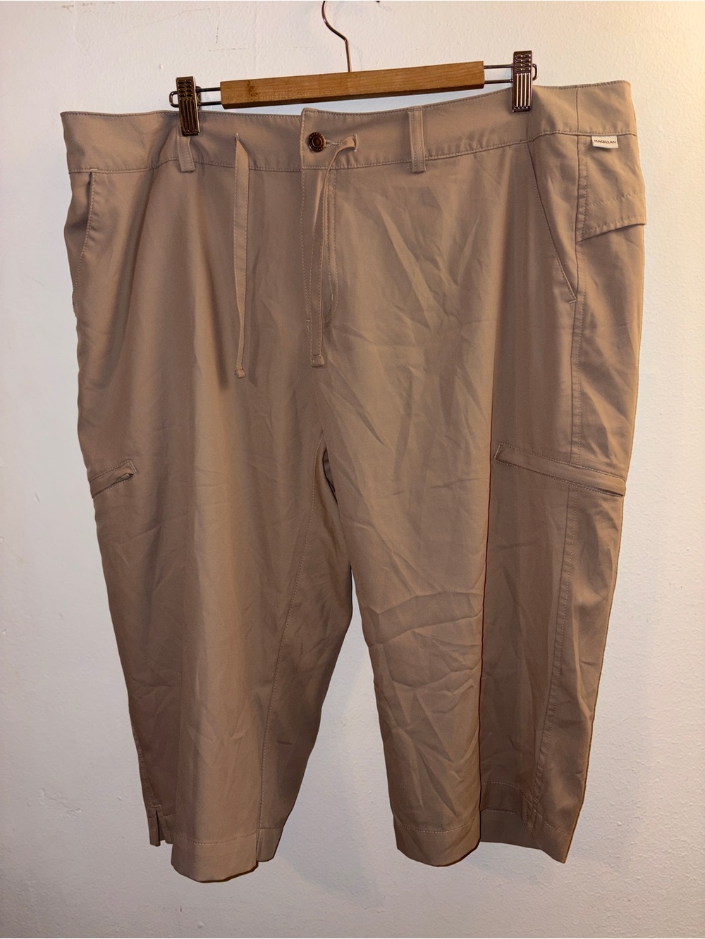 Women’s plus size capris